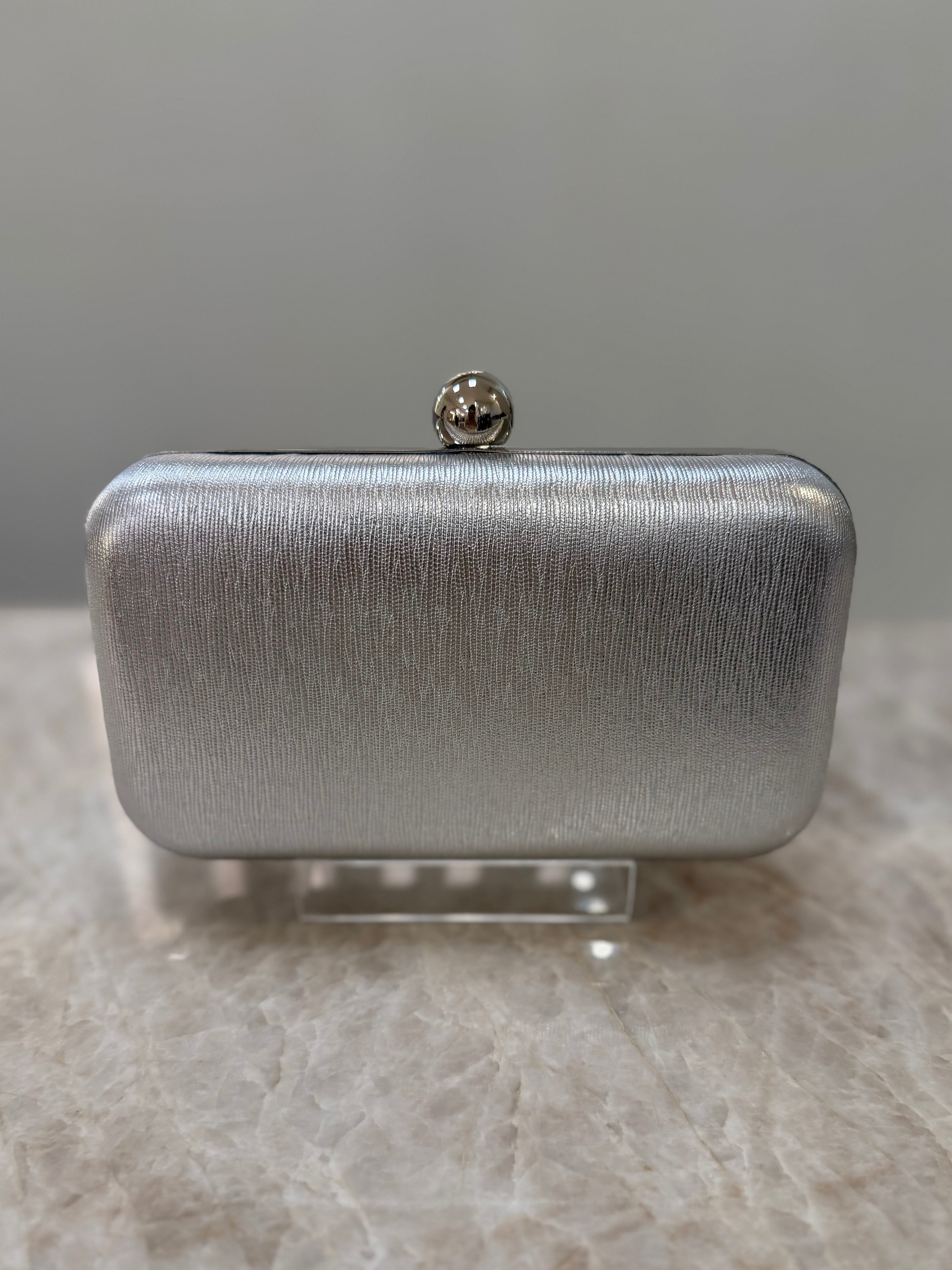 CLUTCH COURINO TEXTURIZADO PRATA