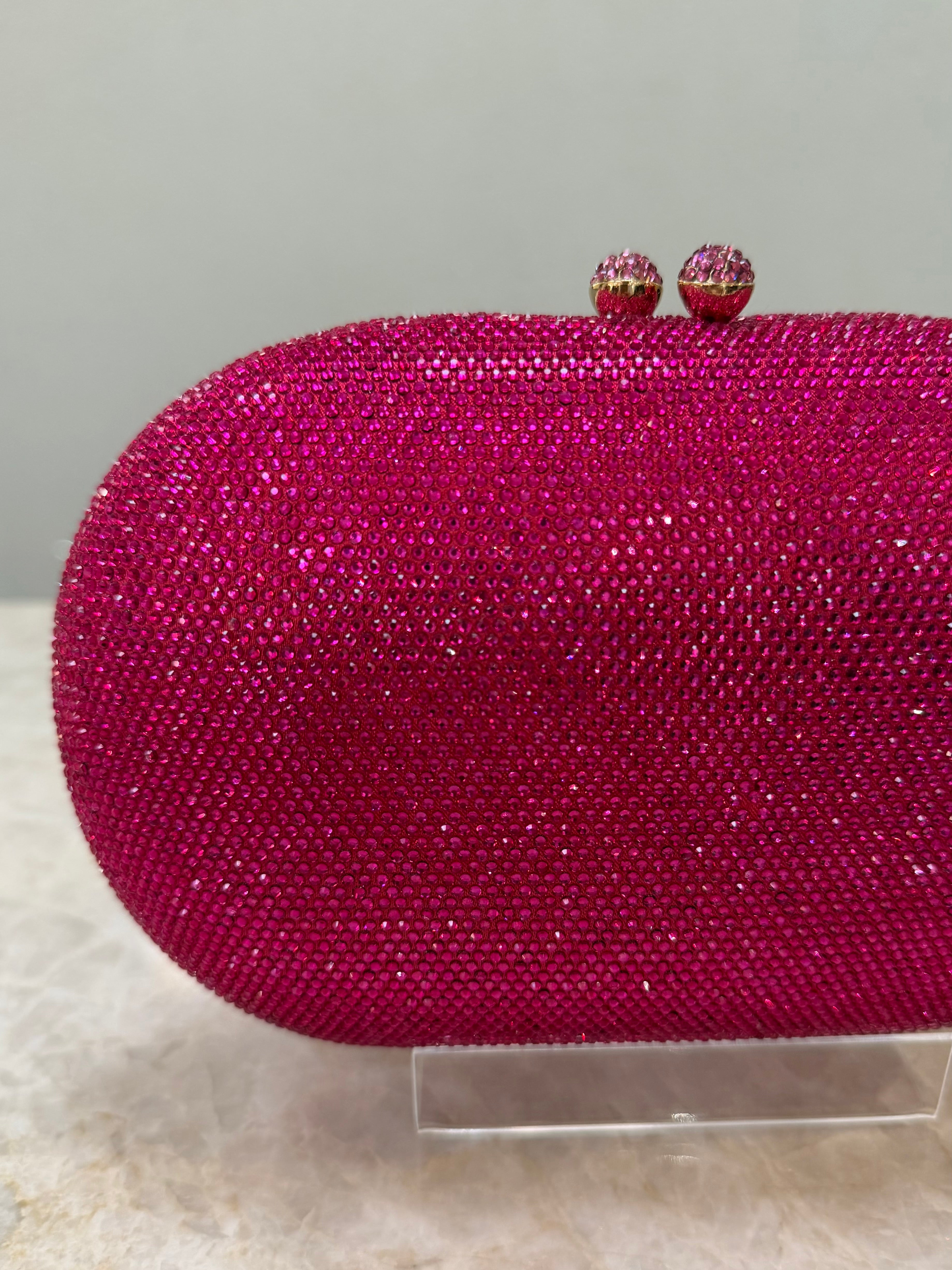 CLUTCH STRASS PINK OVAL