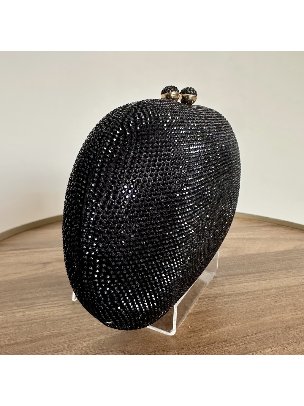 CLUTCH STRASS PRETA OVAL
