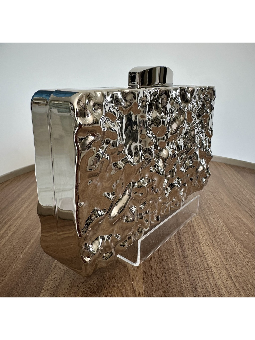 CLUTCH METAL MARTELADO PRATA