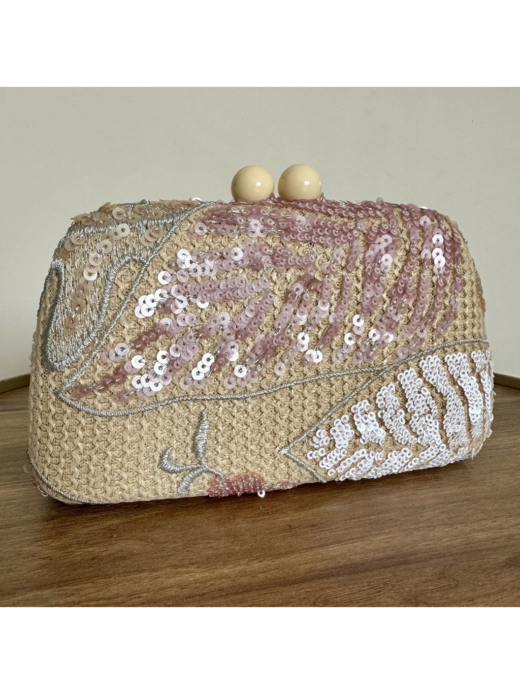CLUTCH PALHA CHAMPAGNE COM BORDADO
