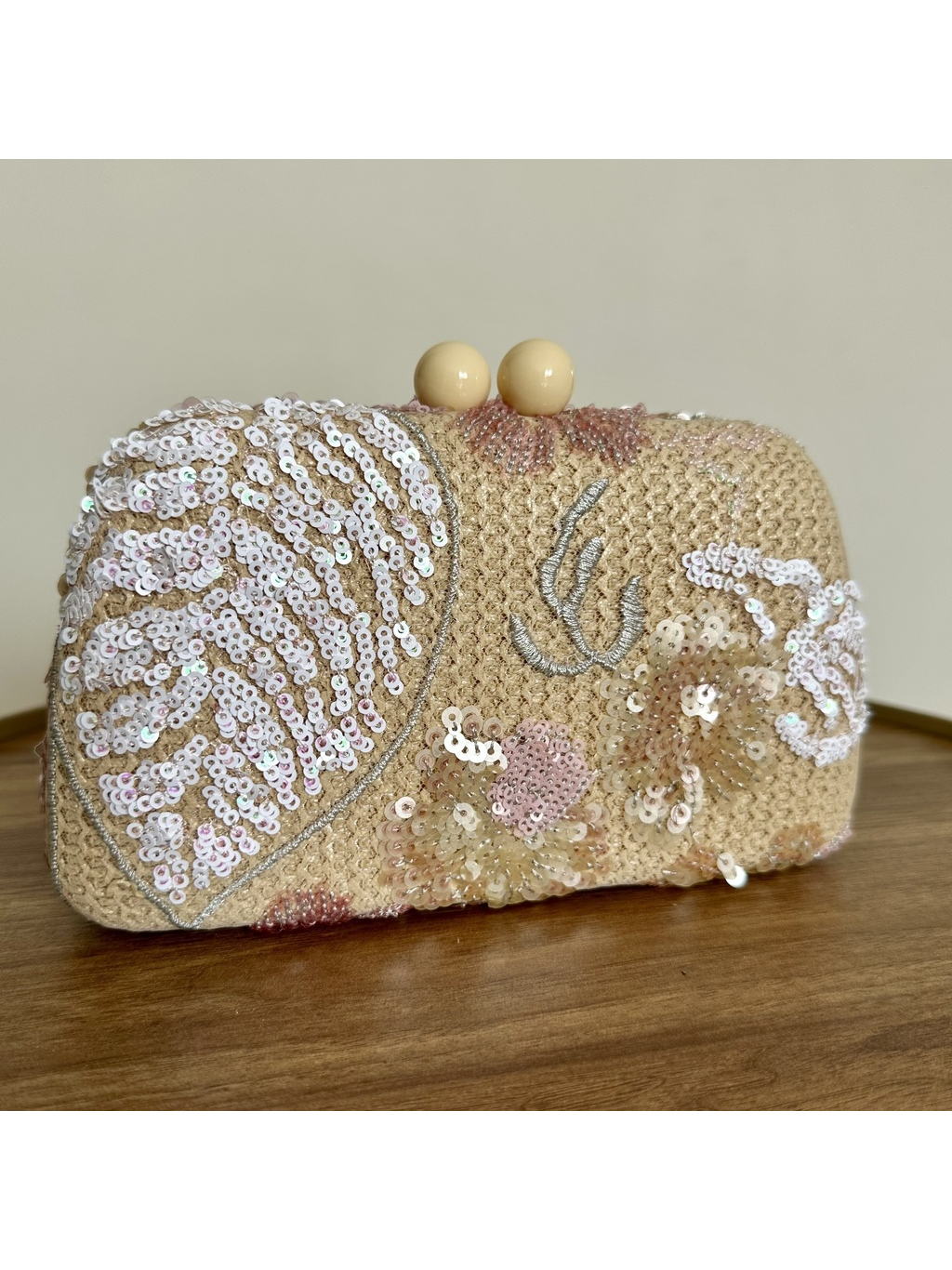 CLUTCH PALHA CHAMPAGNE COM BORDADO