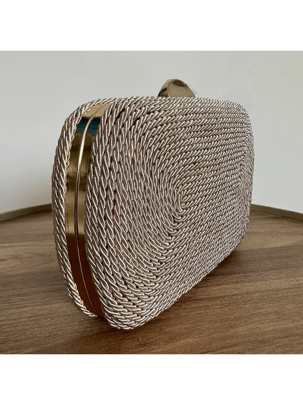 CLUTCH CORDA NUDE